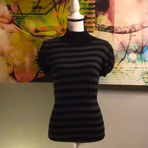 GREY AND BLACK STRIPED SHORT SLEEVE TOP SIZE M